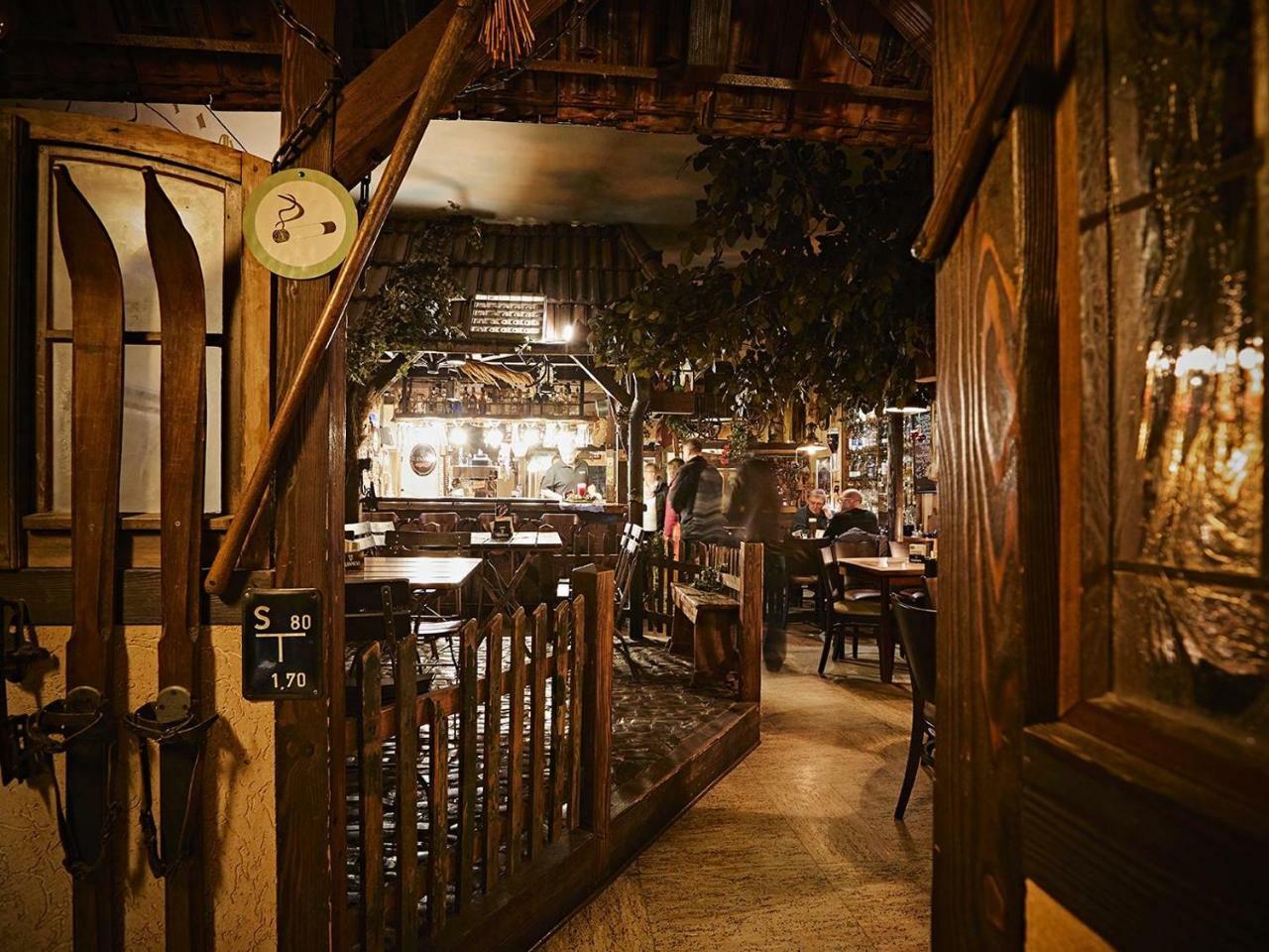 Pension Rüssel-Pub Sangerhausen Dış mekan fotoğraf